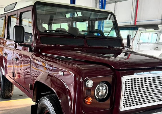 Land Rover Defender 110